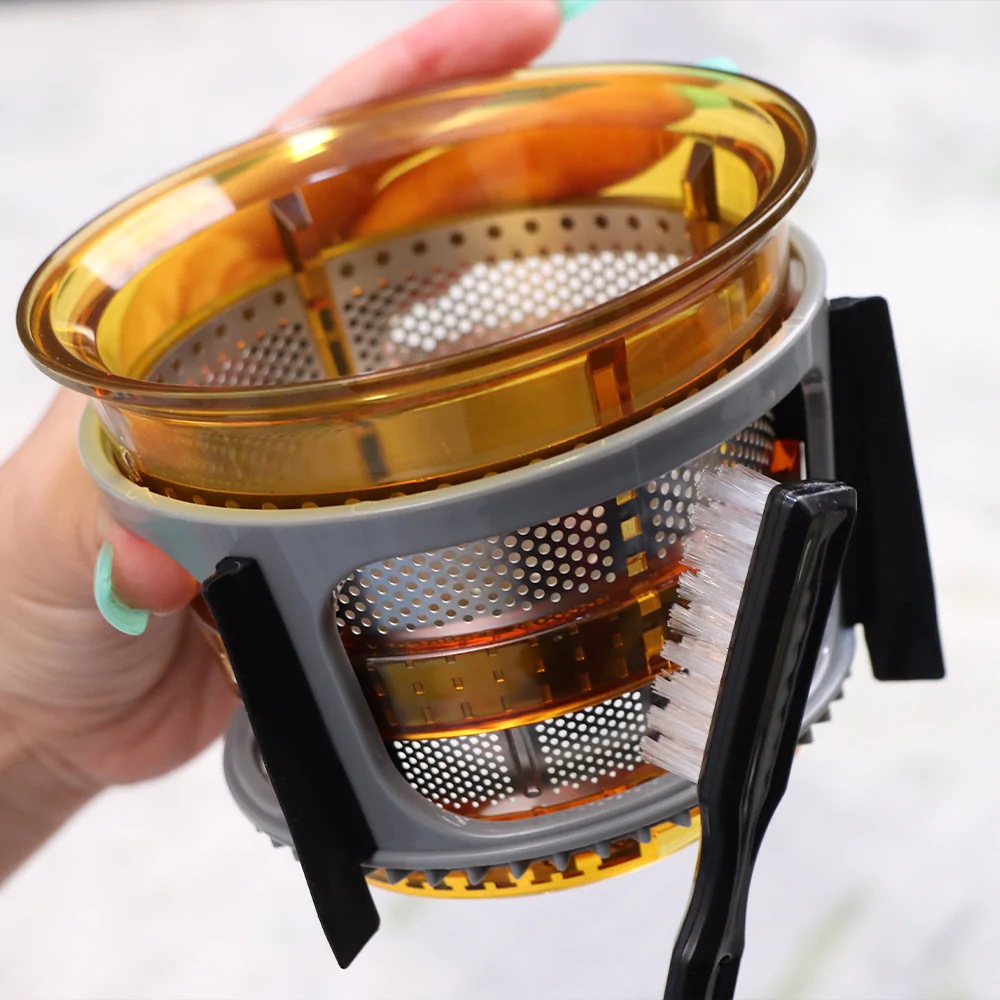 Wonderchef V6 Cold Press Slow Juicer with Slow Squeezing Technology